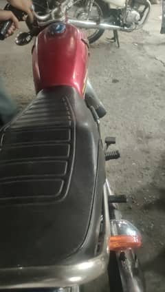 honda 125 urgent sale lahor num