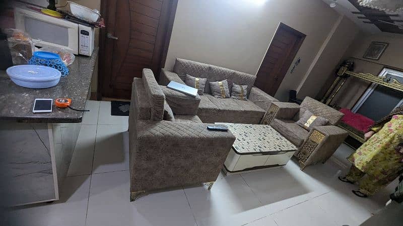 5 seater sofa set with center table 0