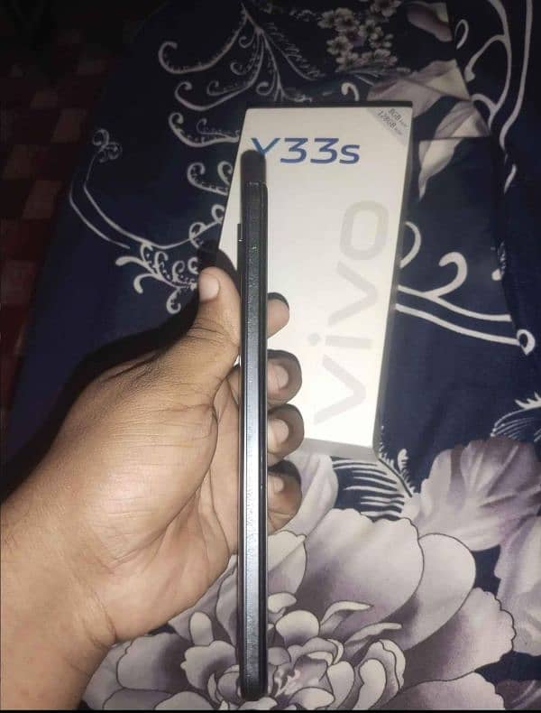 vivo y33s original with box 4