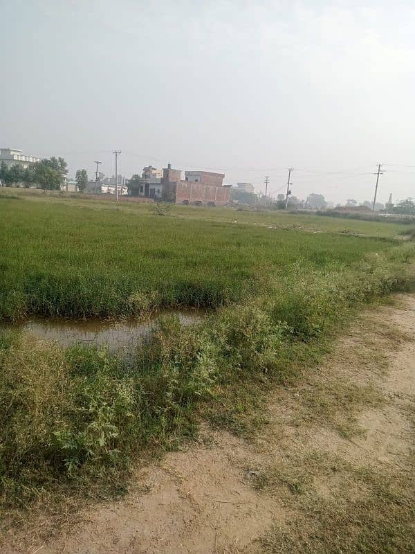 new lahore road 5.7 Marla Corner plot 1