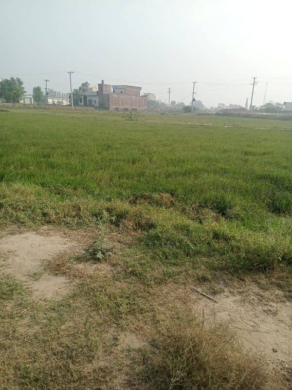 new lahore road 5.7 Marla Corner plot 3