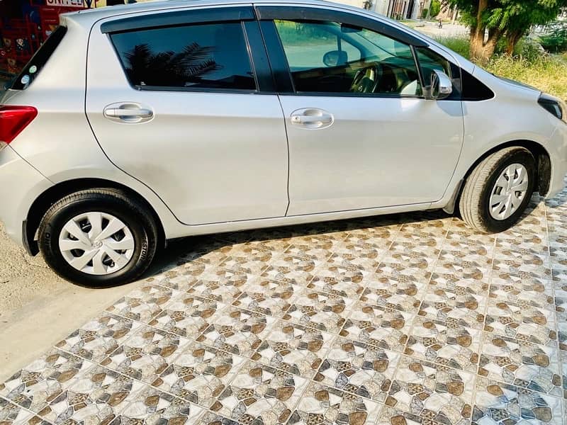 Toyota Vitz 2015 1