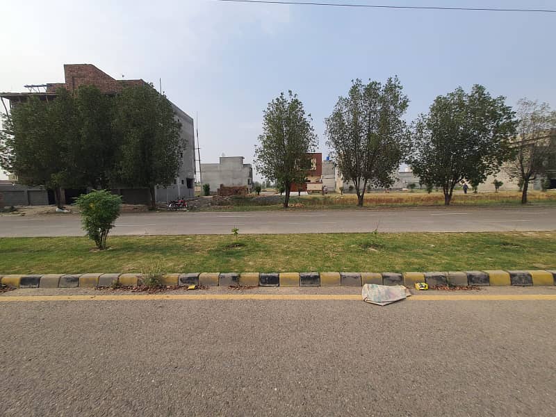 Limited Offer Semi Commercial MB Corner 5 Marla At 64 Lac Only 0