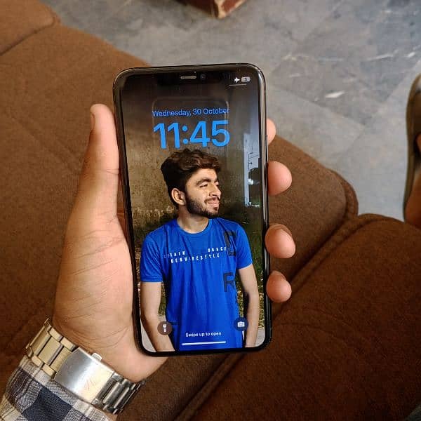 Iphone 11 pro Max Factory Unlocked For Sale 1