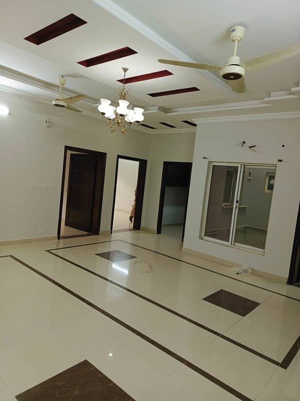 7 Marla Full House For Rent In G-13 islambad 5