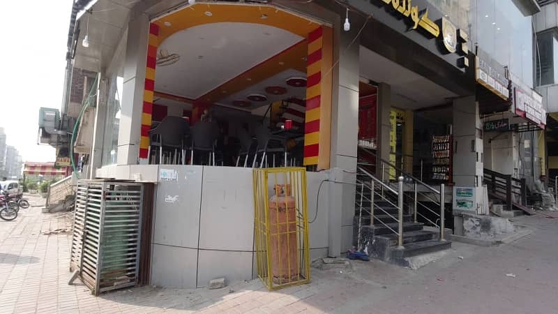 2000sq-Ft Boulevard Corner Shop For Sale In Bahria Town Phase 4 Civic Center 5