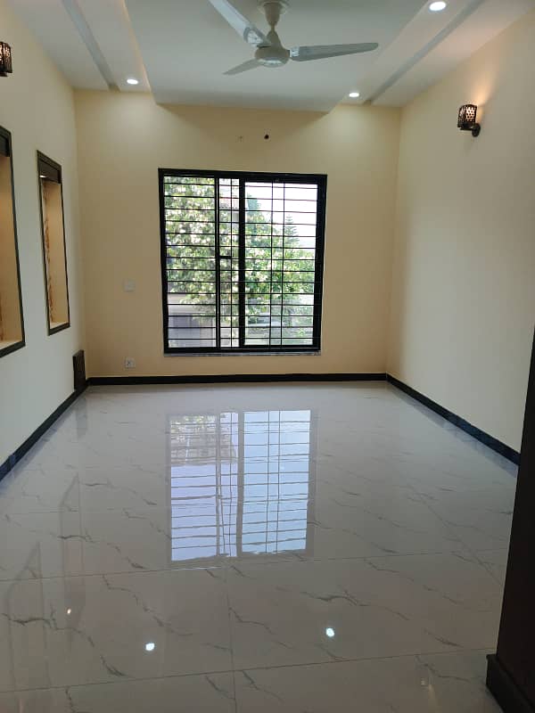 10 Marla Upper portion for rent in G-13 Islambad 3