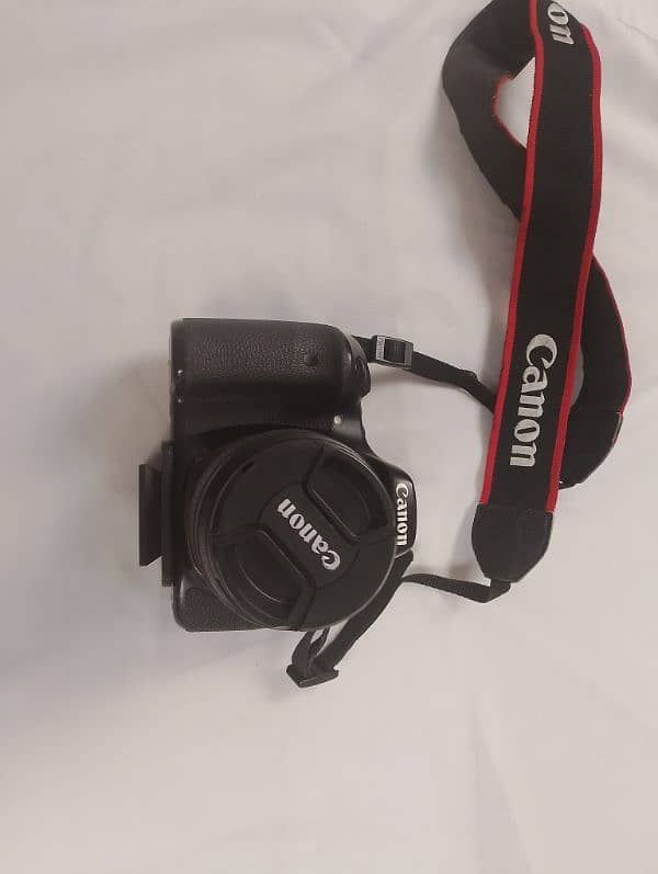 Canon 70d Camera, Soft box 1 pair, light stand SS 1 pair, Prof Tripod 6