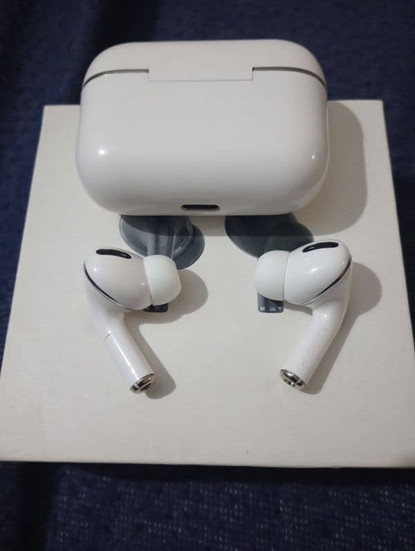 Tech Earbuds 3 only unbox 2