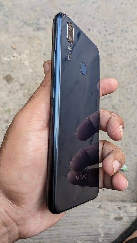 vivo y11 10/9 3