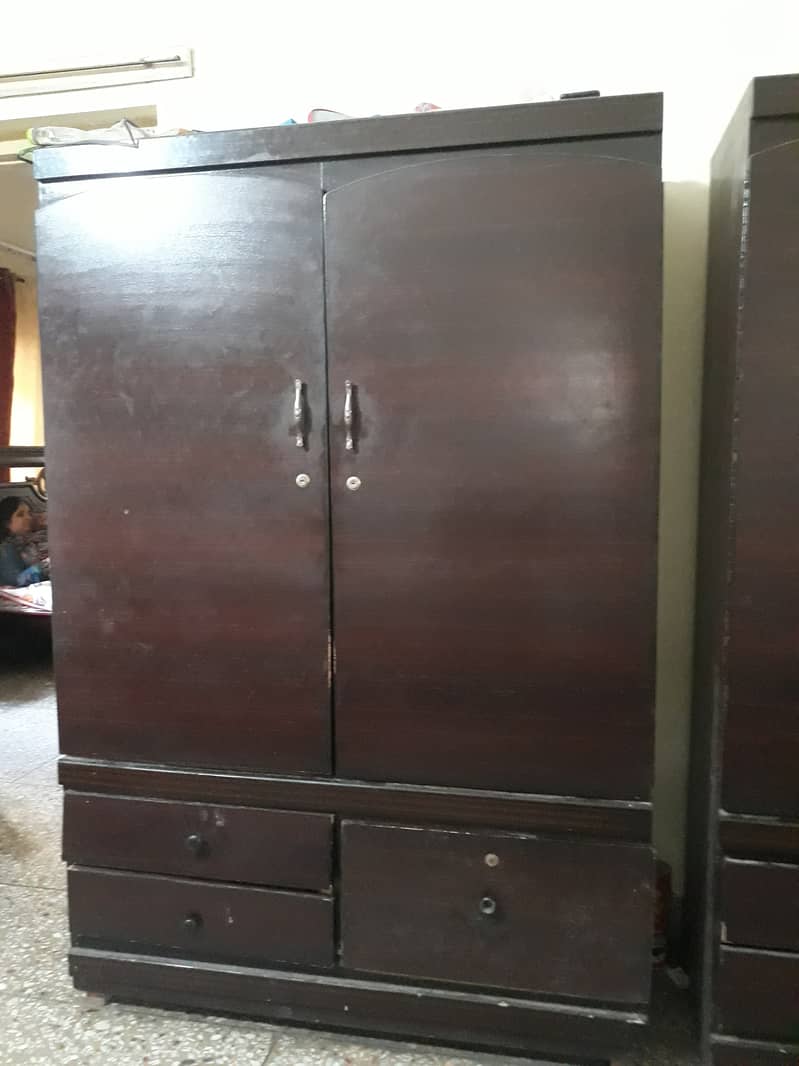 Wardrobe, الماری 0