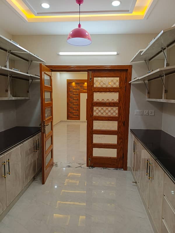 14 Marla Upper Portion For rent in G-13 islambad 10