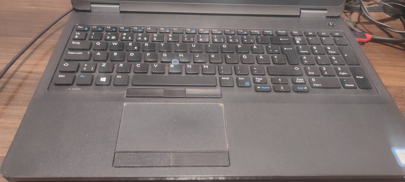 Dell Letitude E5570 0