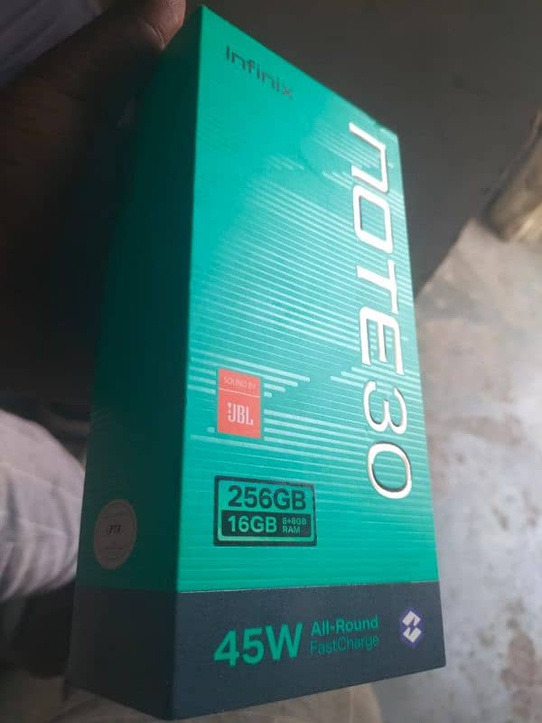 Infinix note 30 in brand new condition 1