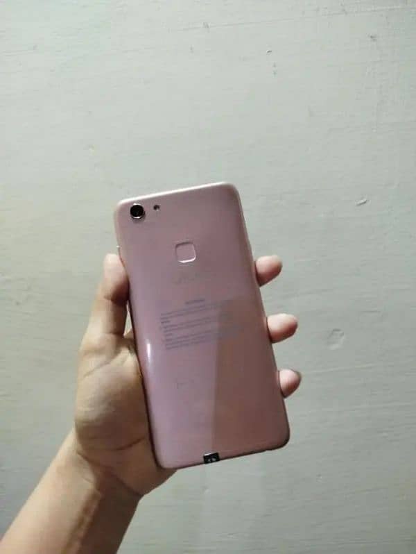 vivo 6/128 for sale 1