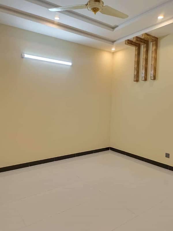 14 Marla Full House For Rent In G-13 islambad 16