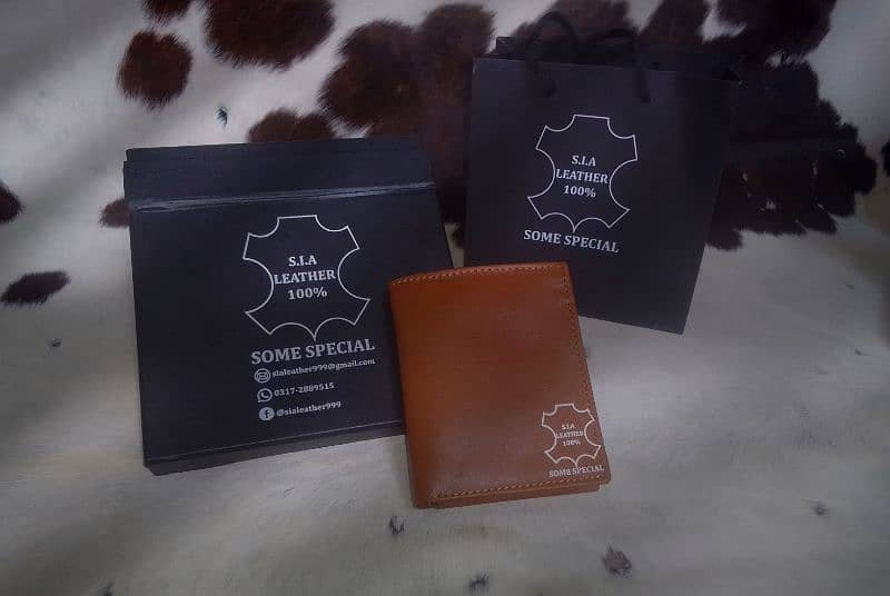 "Genuine Leather Wallet - Sleek & Stylish! " 5