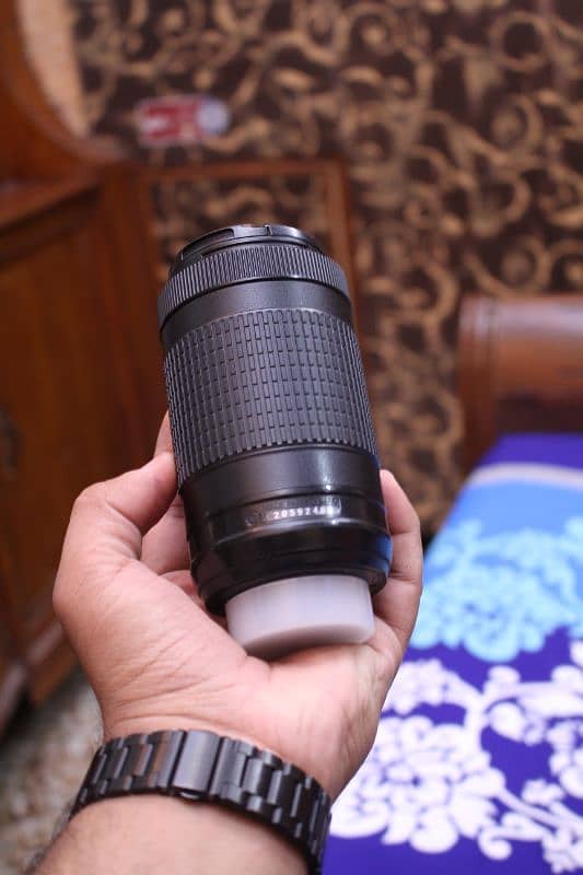 Nikon 70/300mm Dx Vr complete box 1