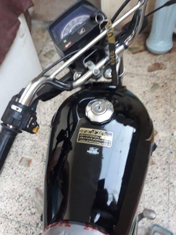 Honda CD 70 zero condition 7