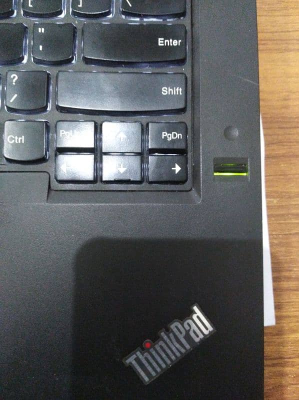 Lenovo T460-touch 3