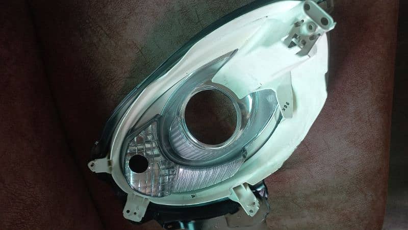 Daihatsu Cast , Headlight Chrome , Passenger Side 4