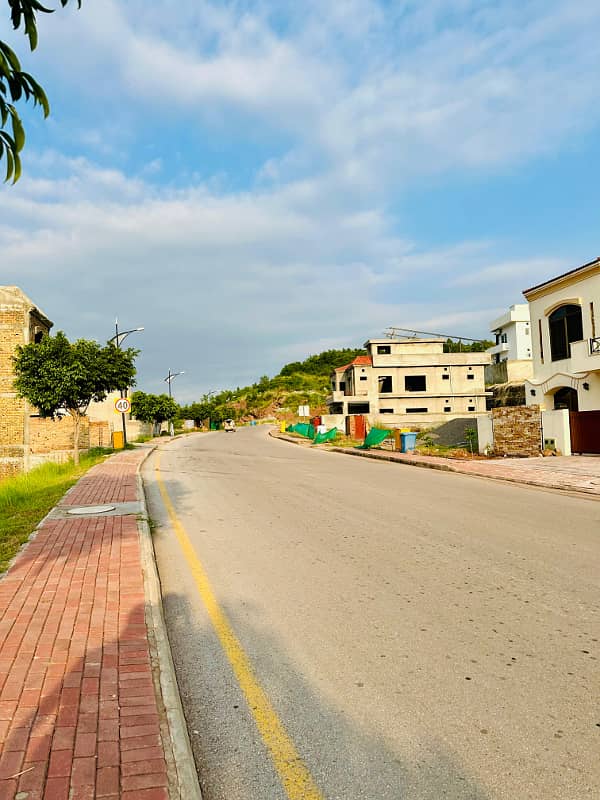 Sector, N , 11 Marla plot for sale Bahria enclave Islamabad 5