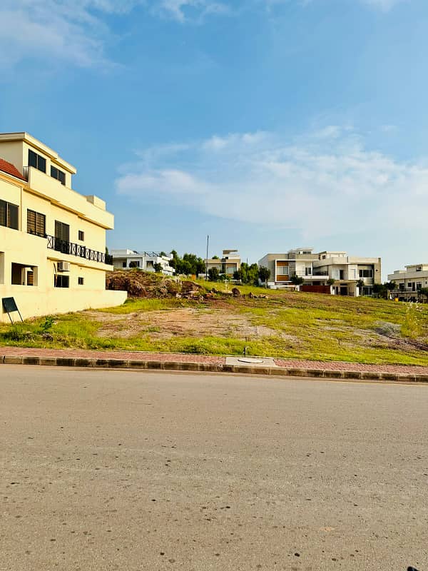 Sector, N , 11 Marla plot for sale Bahria enclave Islamabad 6