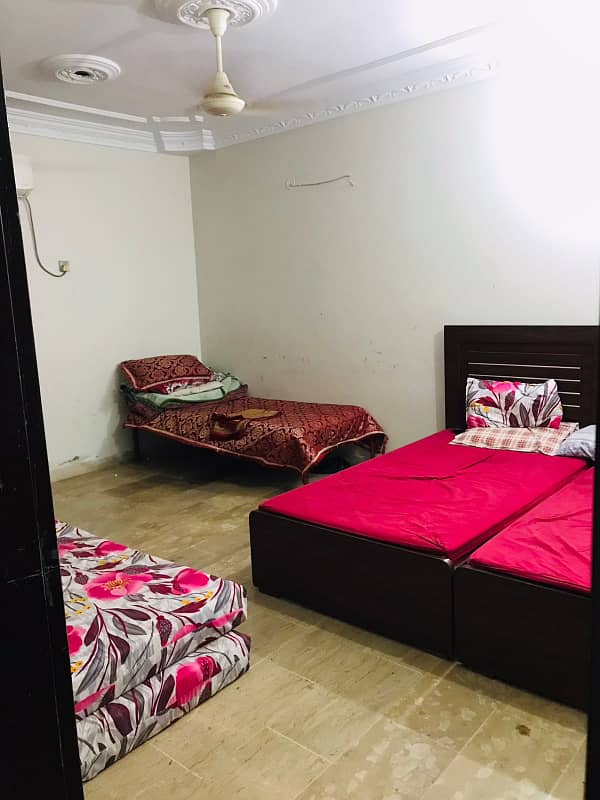 three bed dd 2nd floor portion for rent in johar 2