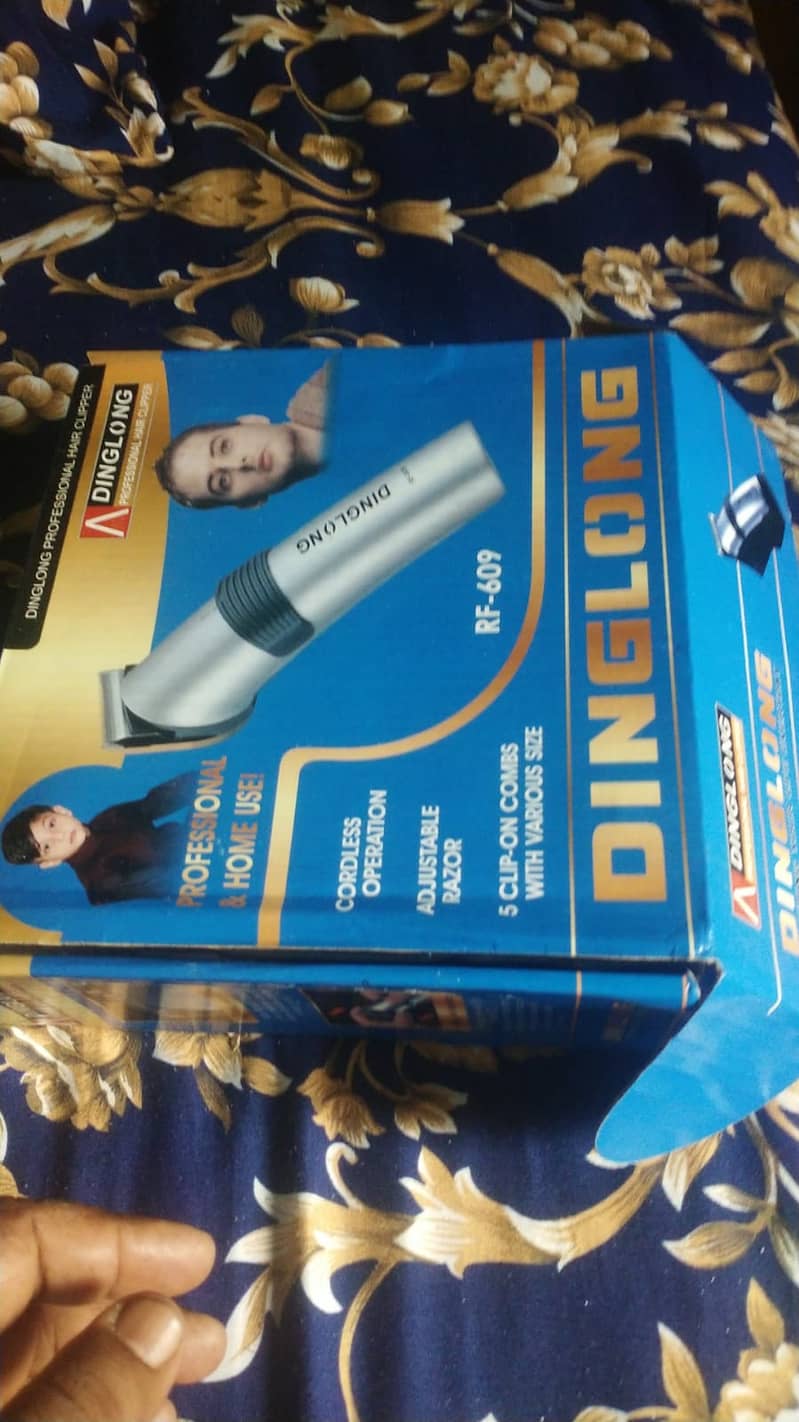 Dingling RF-609 Hair & Beard Trimmer 1