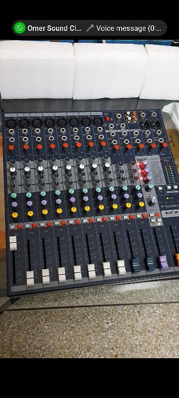 Soundcraft EFX 8 Mixer 1