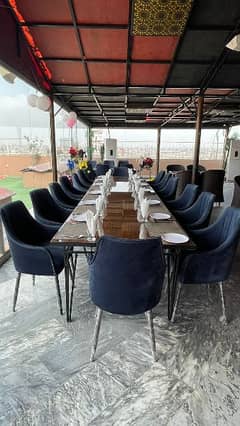 AVAILABLE DINING CHAIRS TABLE SET FOR CAFE'S RESTAURANT HOTELS