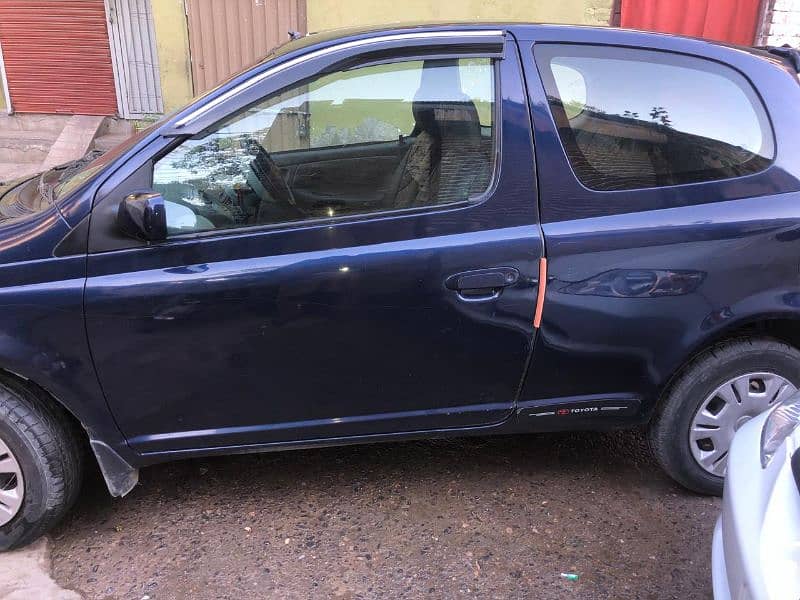 Toyota Vitz 2001 9