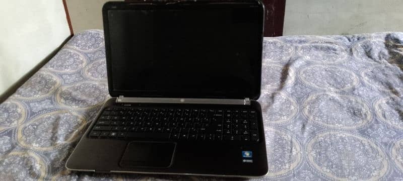 HP Pavilion DV6 with HD Graphics Card 1