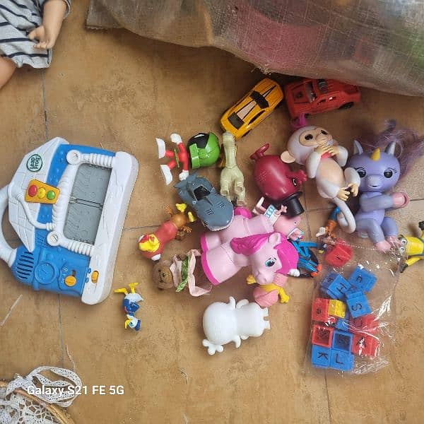 imported lot educational toys , stuff, dolls and cars buy for buisnes 9