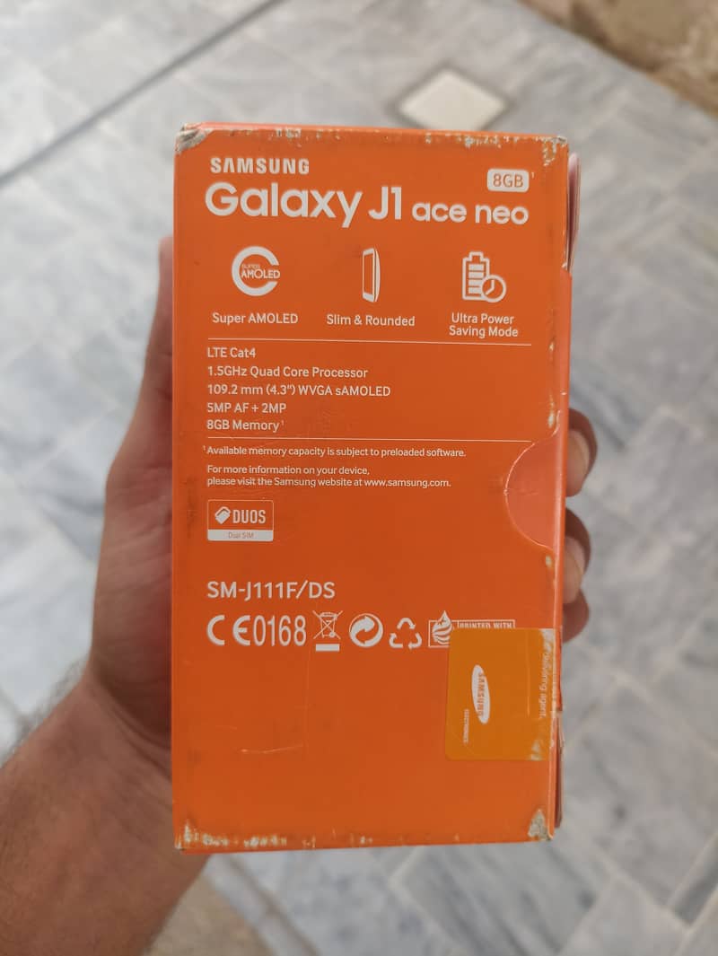 Samsung Galaxy J1 Ace Neo 7