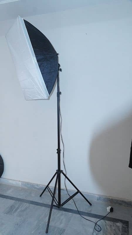 Soft Box light with Stand 4 bulb capacity 2