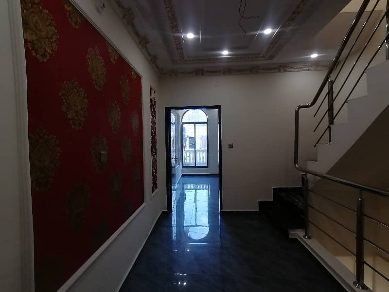 Stunning House Is Available For sale In Lalazaar Garden 46