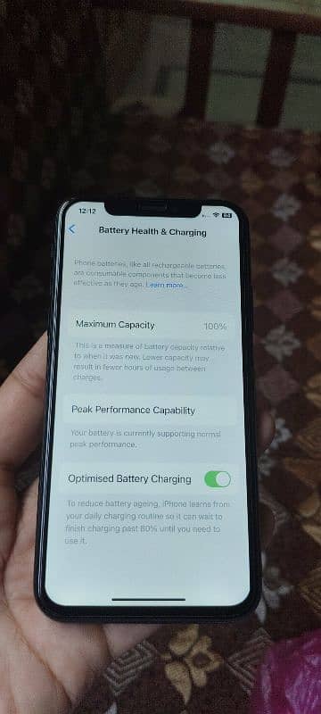 face time Kam nahi kar raha . LCD or battery change hy 6