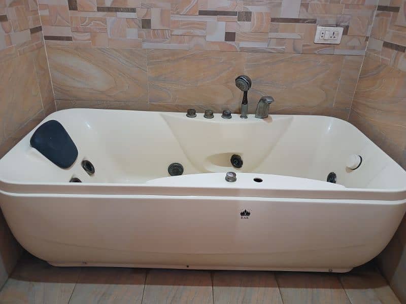 bath tub imported RAK company 0