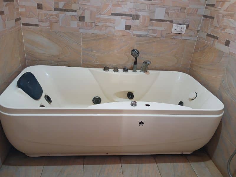 bath tub imported RAK company 2