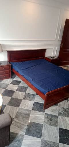 Solid shesham queen size double bed set urgent sale .