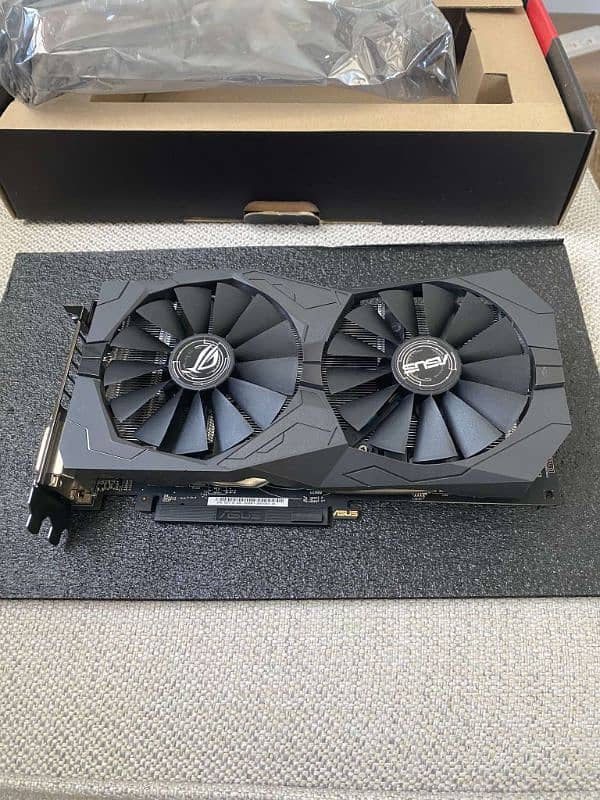 rx 6600.8gb new used just 3 months 128 bit 2