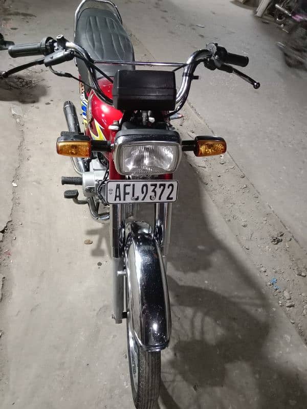 Honda 70 2021 madal all Panjab number 5