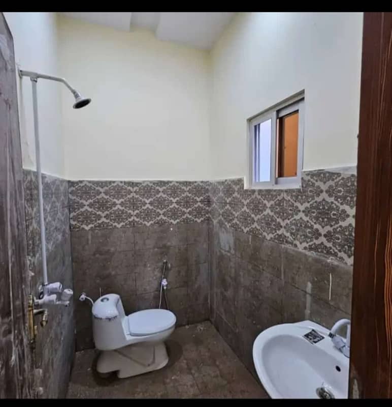 Lalyani Mustafabad 3 Marla Single Story House For Sale Prime Location. . 3