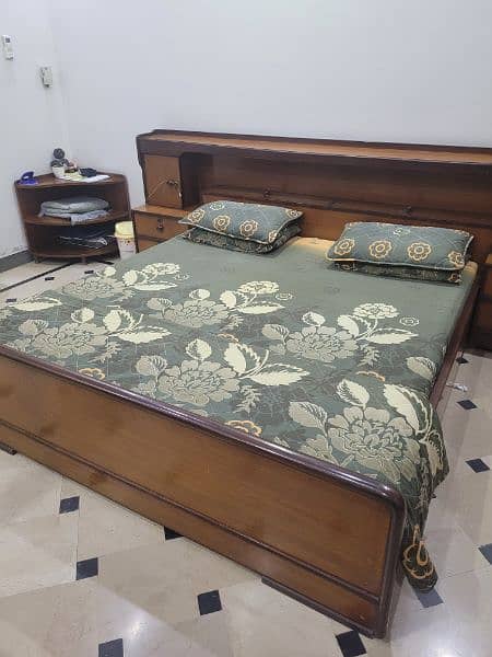 Antique Style Double Bed 1