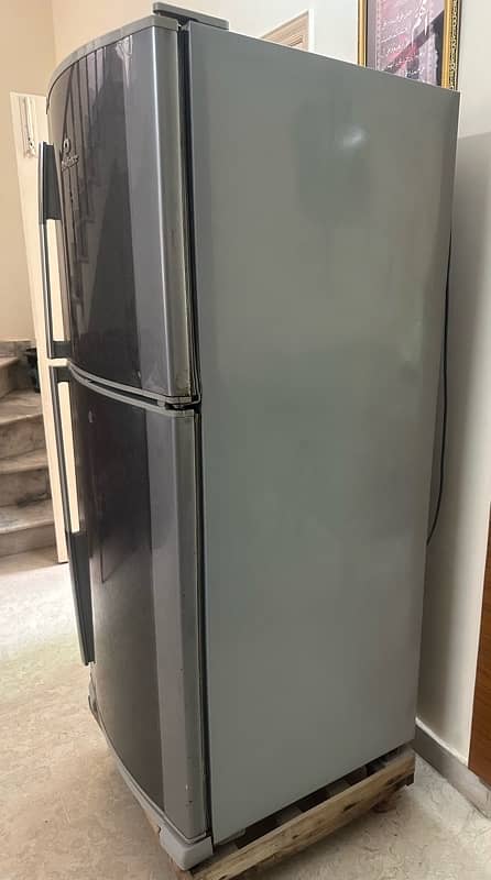 Dawlance fridge with stand 13 cubic 3