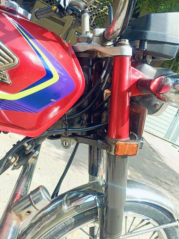 Honda 125, condition 9/10 14