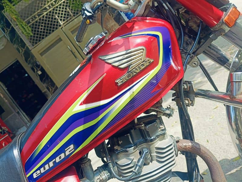 Honda 125, condition 9/10 15