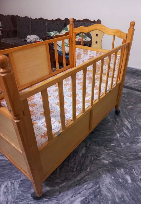 baby bed urgent sale 5