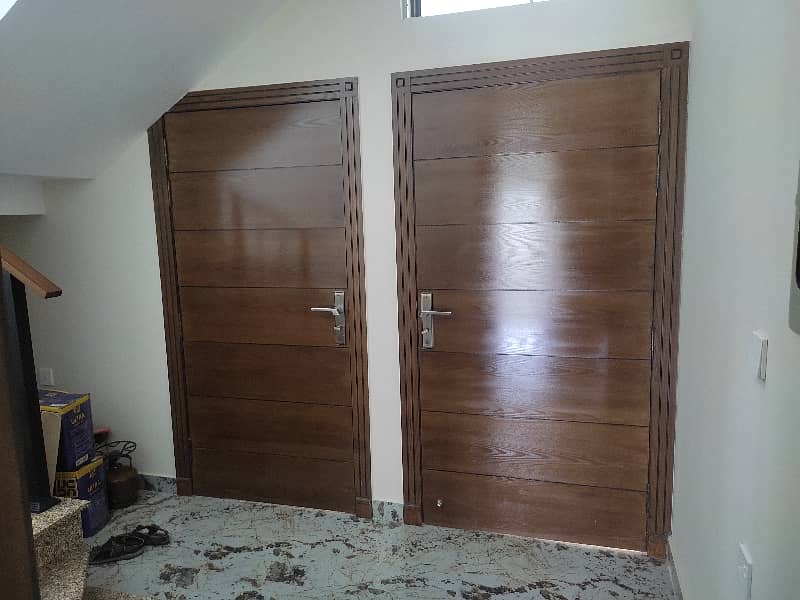 Upper Portion For Rent In D-12 Size 40*80 6